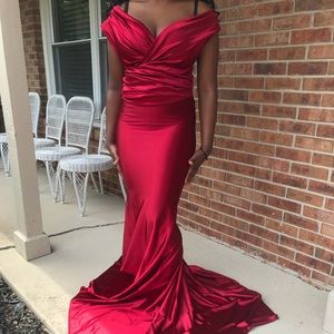 Red silky prom/ special occasions dress